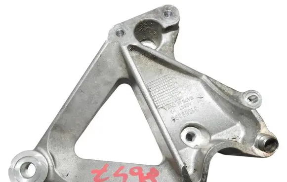 Volvo XC60 Engine mounting bracket 31669390