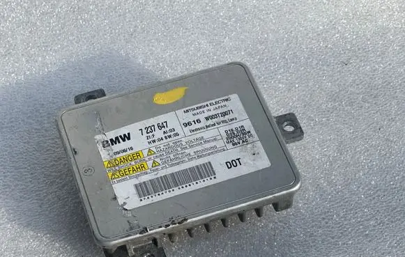 BMW 5 F10 F11 Headlight ballast module Xenon 949060
