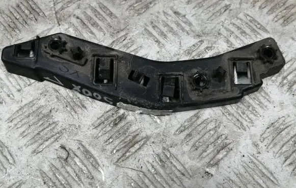 Fiat 500X Front bumper mounting bracket 51937657