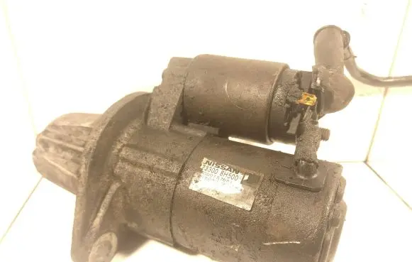 Nissan X-Trail T30 Starter motor 233008H500 M000T87081