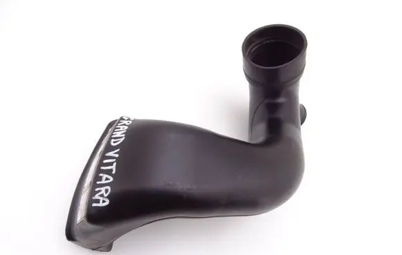 Suzuki Grand Vitara II Air intake hose/pipe