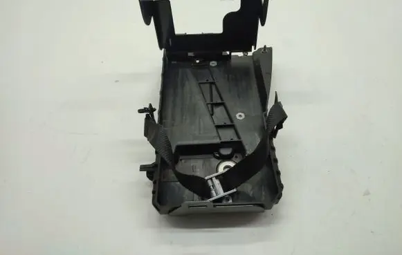 Volvo XC40 Battery tray 31692980