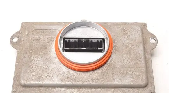 Ford Mondeo MK V Voltage converter/converter module 90128444