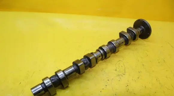 Mercedes-Benz Vito Viano W638 Camshaft 