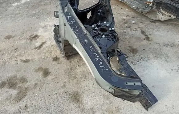 Front quarter panel