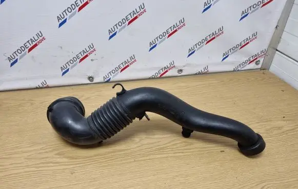 BMW 7 E65 E66 Air intake duct part 7788004
