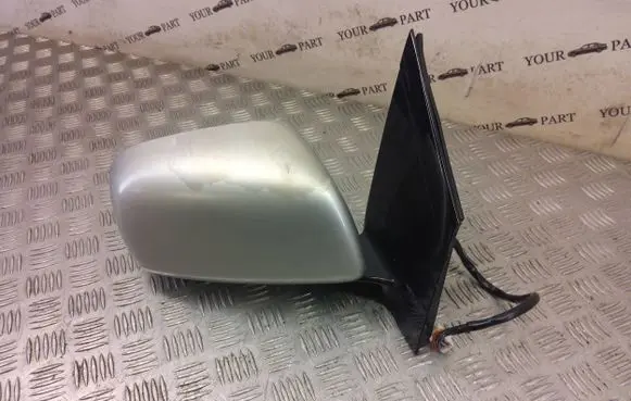 Lexus RX 330 - 350 - 400H Front door electric wing mirror