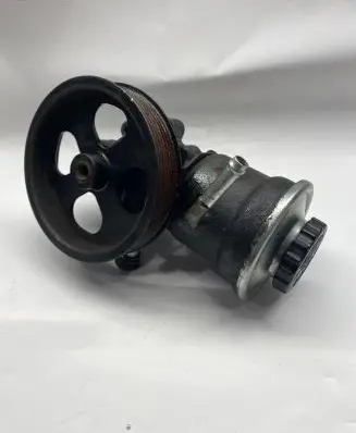 Toyota Avensis T250 Power steering pump 12180