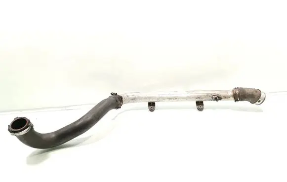Volkswagen Touareg I Engine coolant pipe/hose