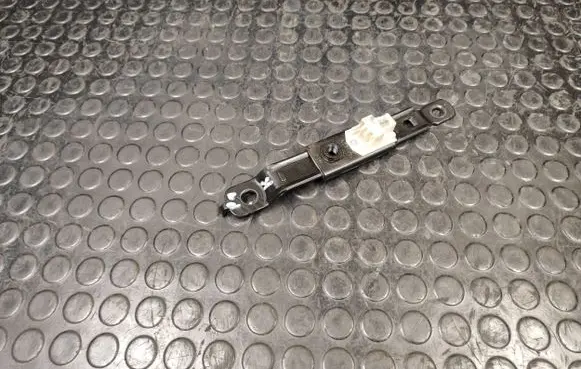 Peugeot 4007 Seat belt adjustment rail 63021A
