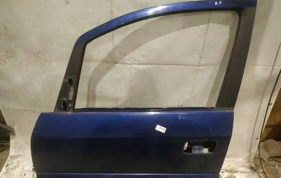 Opel Zafira A Front door MELYNOS
