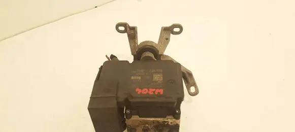 Mercedes-Benz C W204 ABS Pump A1729014100