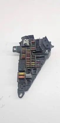 BMW 5 E60 E61 Fuse module 6906603 690655806 518794045