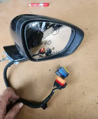Peugeot 508 RXH Front windscreen/windshield window 