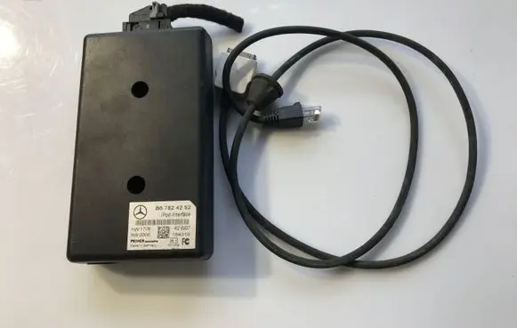 Mercedes-Benz R W251 iPod connector socket B67824252 184316
