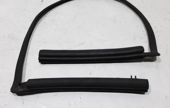 BMW 1 E82 E88 Sunroof sealing rubber 
