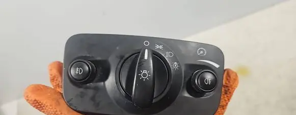 Ford Galaxy Light switch 04066465