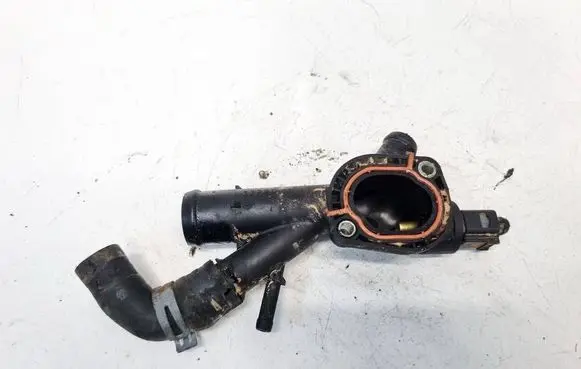 Audi Q3 8U Engine coolant pipe/hose 03L121131AA