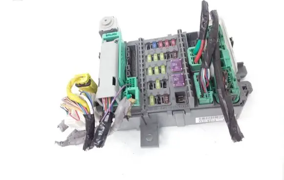 Honda Accord Fuse module TL0E213EC ECA20C6M2