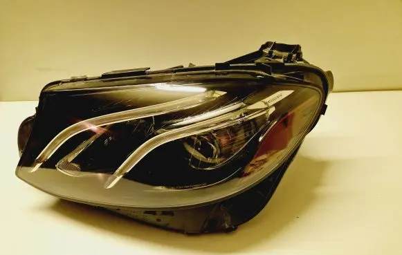 Mercedes-Benz E W213 Headlight/headlamp A2139064304 SSB708SAEH1