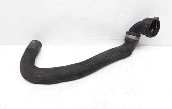 Volvo V60 Engine coolant pipe/hose 31474863