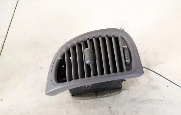 Dodge Caliber Dash center air vent grill