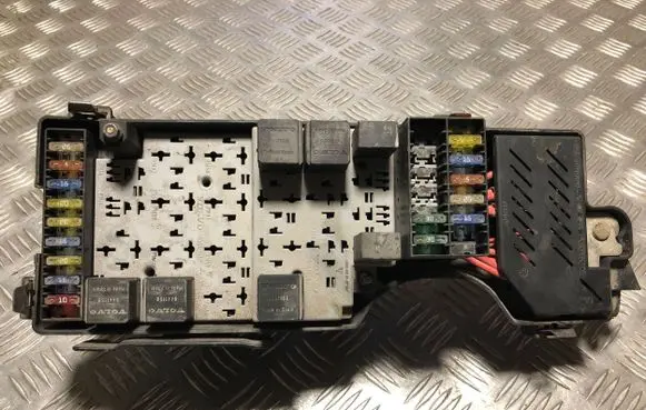 Volvo S80 Fuse box set 9168986