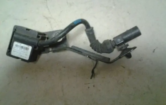 Audi A8 S8 D3 4E Air suspension front height level sensor 4E0616575J 4E0907651G