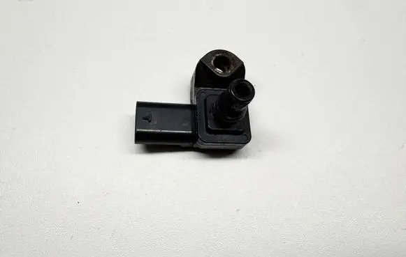BMW 6 F06 Gran coupe Air pressure sensor 7804742 9080 13627804742
