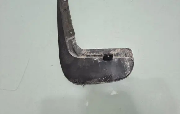 Chrysler Pacifica Front mudguard 82214505