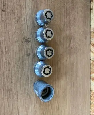 Nissan Murano Z52 Nuts/bolts