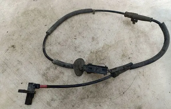 Hyundai Santa Fe ABS rear brake sensor 