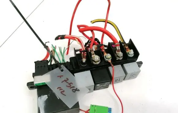 Skoda Octavia Mk1 (1U) Fuse box set 8L0941822 896081000