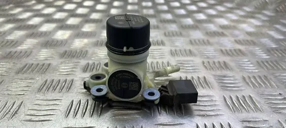 Skoda Superb B8 (3V) Adblue pump F01C250148 5180213024904 911680A