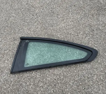 BMW 4 F32 F33 Rear side window 7433345 4828483