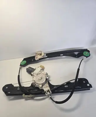 BMW 1 E81 E87 Front door window regulator with motor 7138466