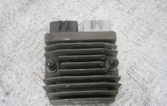 BMW 2 Active Tourer U06 Voltage converter/converter module 9467618