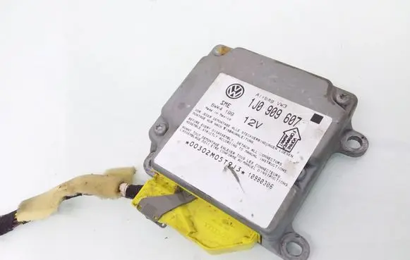 Volkswagen PASSAT B5 Airbag control unit/module 1J0909607 5WK4199