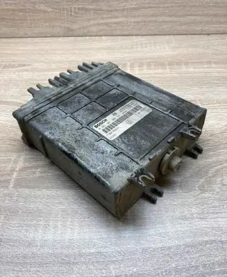 Renault Scenic I Engine control unit/module ECU 7700109621 0281001809 7700105953