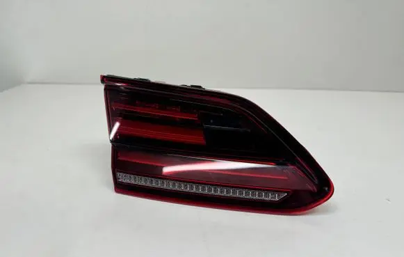 Volkswagen Arteon Tailgate rear/tail lights 3G8945307B