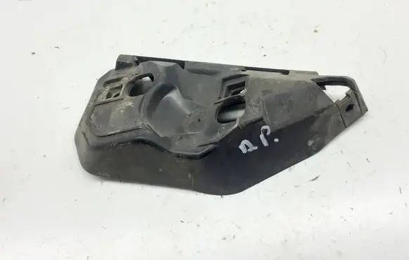 Volvo V50 Front bumper mounting bracket 31265397