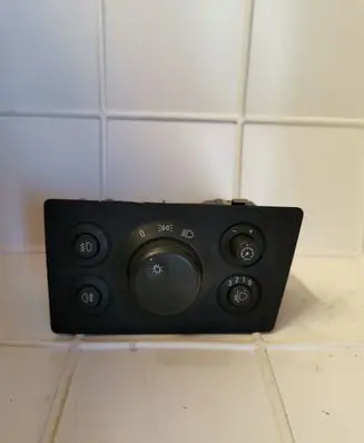 Opel Zafira B Light switch 13205866 04060211