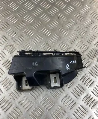 Front bumper mounting bracket