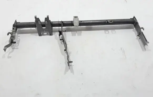Dacia Duster Dashboard cross member/frame bar 678704718R
