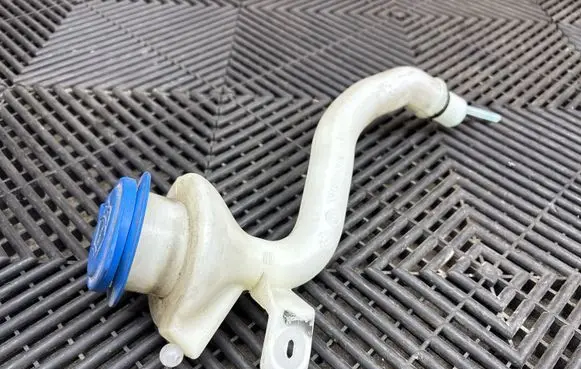 Volvo XC90 Window washer liquid tank fill tube M1S8A