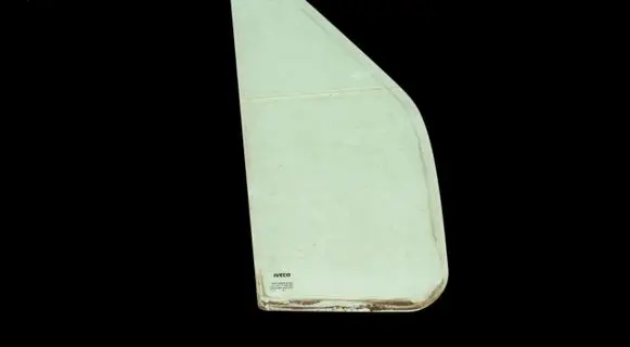 Iveco Daily 6th gen Side middle window/glass 500314207