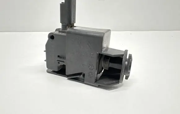 Citroen C4 II Picasso Fuel tank cap lock motor 9678313180 D565500
