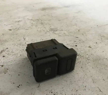 Toyota Avensis T220 Windscreen/window heater switch 