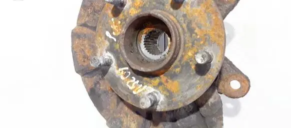 Suzuki Grand Vitara II Front wheel hub