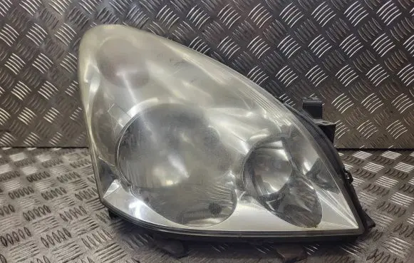 Toyota Corolla Verso E121 Headlight/headlamp